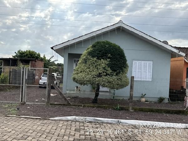 Vende-se em Lajeado-RS  Casa, 59.44 de área total, 59.44 de área privativa, 360.00 de área do terreno,  2_qto(s), a.serv, WC, 1_sala(s), cozinha.