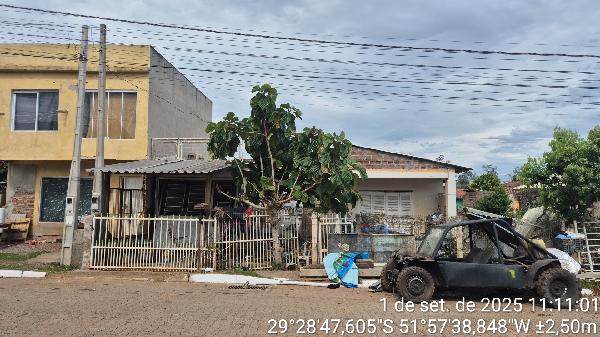 Vende-se em Estrela-RS  Casa, 63.90 de área total, 63.90 de área privativa, 143.28 de área do terreno,  2_qto(s), WC, 1_sala(s), 1 lavabo(s), cozinha.