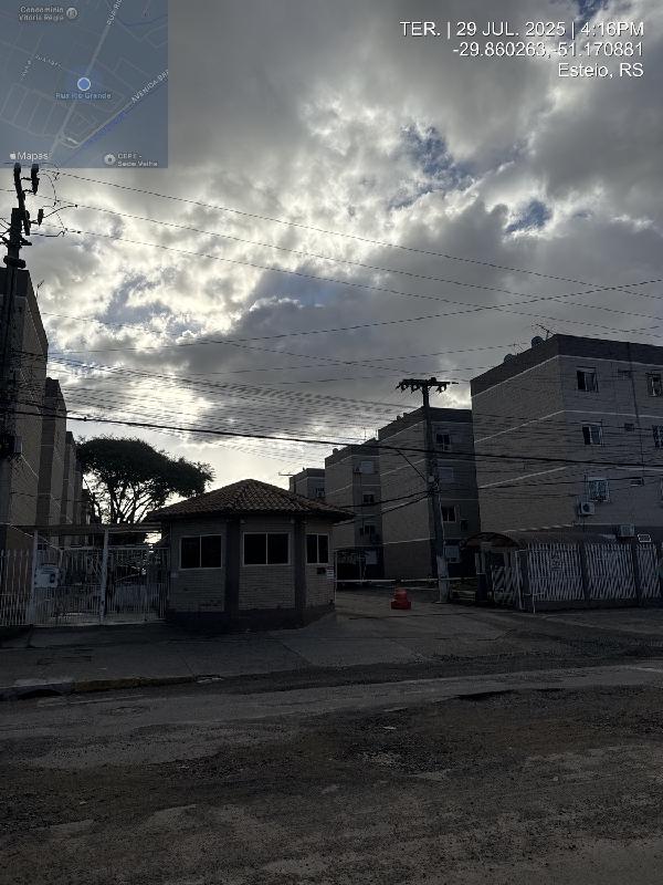 Vende-se em Esteio-RS  apto, 93.50 de área total, 55.96 de área privativa,  2_qto(s), a.serv, WC, 1_sala(s), cozinha.