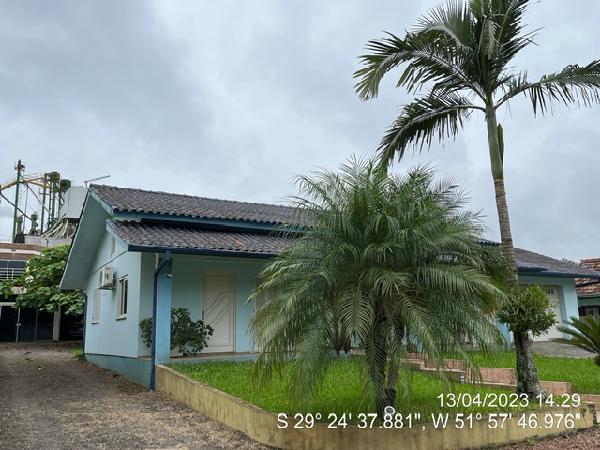 Vende-se em Arroio Do Meio-RS  Terreno, 968.00 de área do terreno,  2_qto(s), a.serv, WC, 1_sala(s), cozinha.