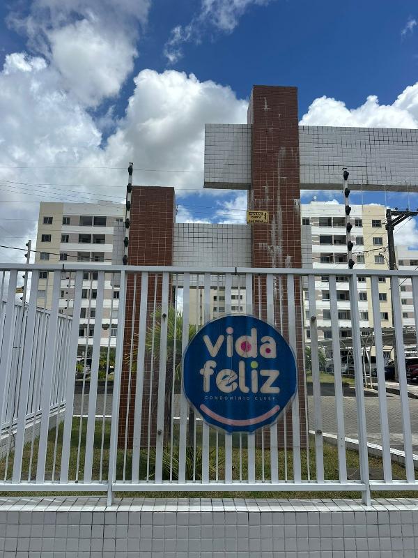 Vende-se em Aracaju-SE  apto, 92.01 de área total, 65.21 de área privativa,  2_qto(s), a.serv, WC, 1_sala(s), cozinha.
