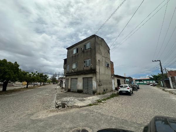 Vende-se em Nossa Senhora Do Socorro-SE  Casa, 122.79 de área total, 122.79 de área privativa, 144.29 de área do terreno,  2_qto(s), a.serv, WC, 3_sala(s), cozinha, 1_vaga(s) de garagem.