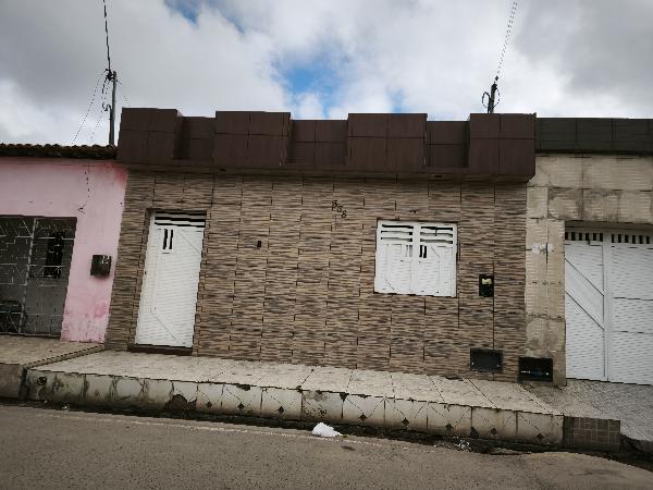Vende-se em Monte Alegre De Sergipe-SE  Casa, 108.35 de área total, 108.35 de área privativa, 180.00 de área do terreno,  2_qto(s), a.serv, WC, 1_sala(s), cozinha.