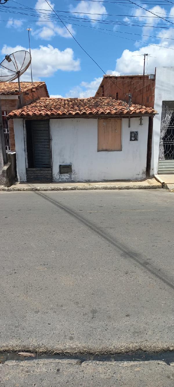 Vende-se em Capela-SE  Casa, 50.82 de área total, 50.82 de área privativa, 77.77 de área do terreno,  2_qto(s), WC, 1_sala(s).