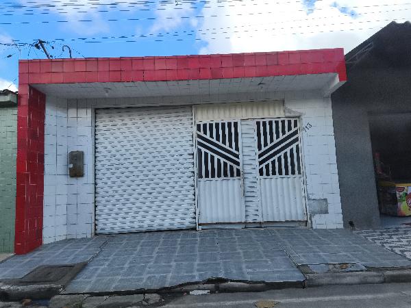 Vende-se em Nossa Senhora Das Dores-SE  Casa, 104.82 de área total, 104.82 de área privativa, 119.82 de área do terreno,  2_qto(s), a.serv, WC, 3_sala(s), cozinha.