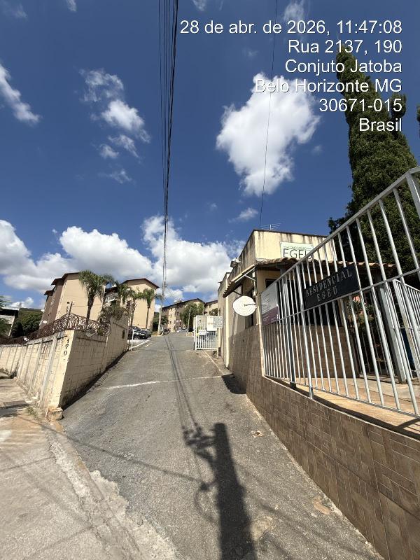 Vende-se em Belo Horizonte-MG  apto, 90.13 de área total, 41.00 de área privativa,  2_qto(s), WC, 1_sala(s), cozinha.
