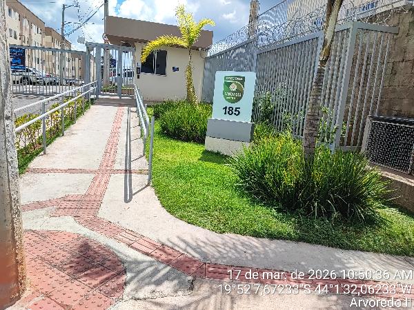 Vende-se em Contagem-MG  apto, 89.31 de área total, 42.41 de área privativa,  2_qto(s), a.serv, WC, 1_sala(s), cozinha, 1_vaga(s) de garagem.
