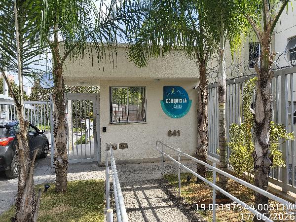 Vende-se em Belo Horizonte-MG  apto, 102.02 de área total, 42.11 de área privativa,  2_qto(s), a.serv, WC, 1_sala(s), cozinha, 1_vaga(s) de garagem.