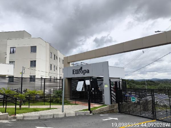 Vende-se em Contagem-MG  apto, 93.78 de área total, 63.26 de área privativa,  2_qto(s), a.serv, WC, 1_sala(s), cozinha, 1_vaga(s) de garagem.