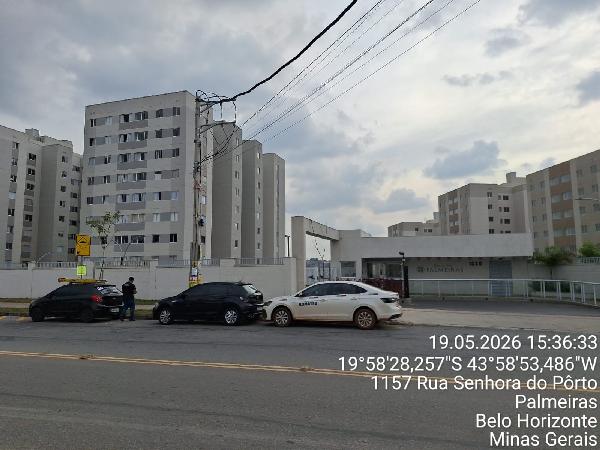 Vende-se em Belo Horizonte-MG  apto, 132.63 de área total, 67.40 de área privativa,  3_qto(s), WC, 1_sala(s), cozinha, 1_vaga(s) de garagem.