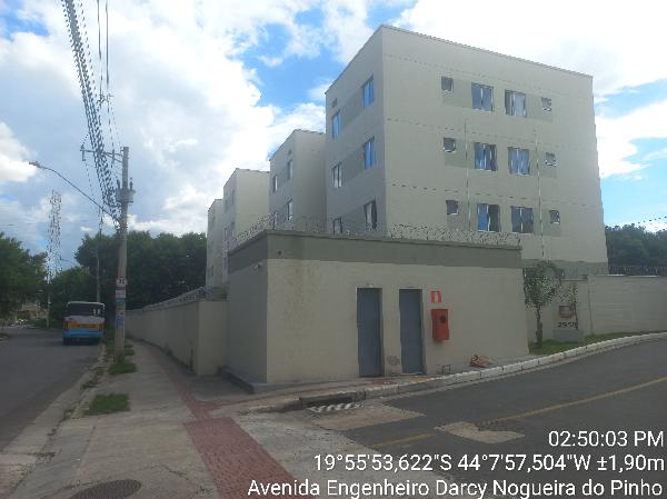 Vende-se em Betim-MG  apto, 109.78 de área total, 41.99 de área privativa,  2_qto(s), a.serv, WC, 1_sala(s), cozinha, 1_vaga(s) de garagem.