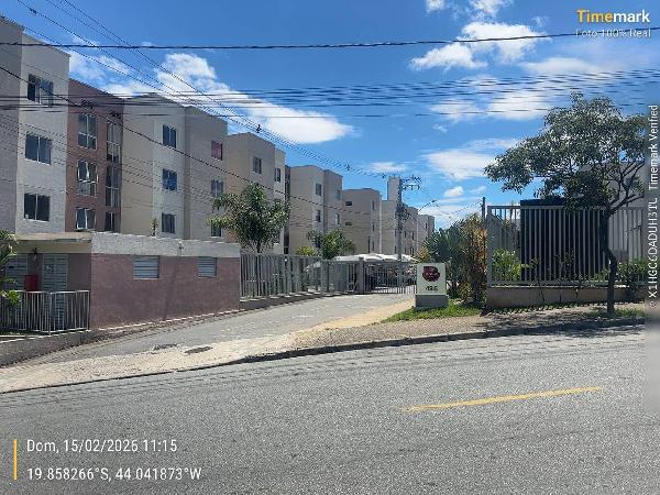 Vende-se em Contagem-MG  apto, 96.38 de área total, 43.70 de área privativa,  2_qto(s), WC, 1_sala(s), cozinha, 1_vaga(s) de garagem.