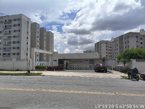 Vende-se em Belo Horizonte-MG  apto, 143.81 de área total, 67.40 de área privativa,  3_qto(s), a.serv, WC, 1_sala(s), cozinha, 2_vaga(s) de garagem.