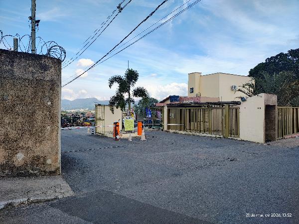 Vende-se em Betim-MG  apto, 49.10 de área total, 43.39 de área privativa,  2_qto(s), WC, 1_sala(s), cozinha, 1_vaga(s) de garagem.