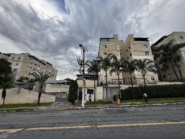 Vende-se em Belo Horizonte-MG  apto, 156.82 de área total, 156.82 de área privativa,  2_qto(s), a.serv, WC, 2_sala(s), cozinha, Terraco, 2_vaga(s) de garagem.