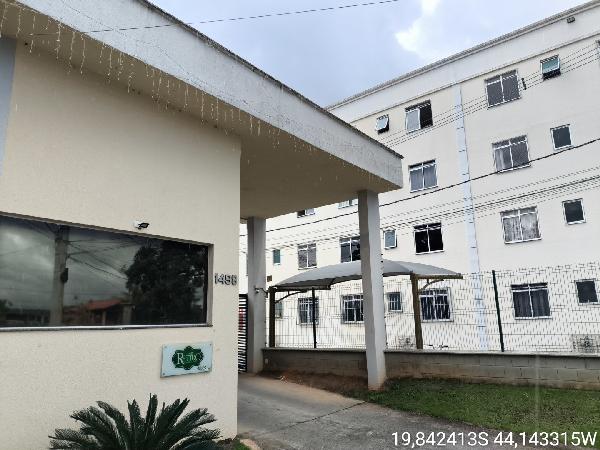 Vende-se em Contagem-MG  apto, 81.00 de área total, 43.88 de área privativa,  2_qto(s), a.serv, WC, 1_sala(s), cozinha, 1_vaga(s) de garagem.