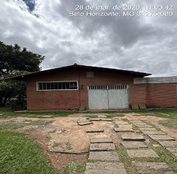 Vende-se em Belo Horizonte-MG  Casa, 505.00 de área privativa, 1260.00 de área do terreno.