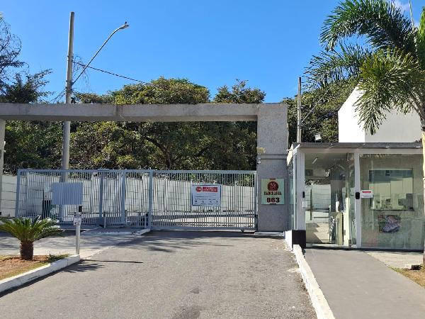 Vende-se em Betim-MG  apto, 50.00 de área total, 43.21 de área privativa,  2_qto(s), WC, 1_sala(s), cozinha.