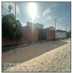 Vende-se em Humberto De Campos-MA  Casa, 52.92 de área total, 52.92 de área privativa, 372.00 de área do terreno,  2_qto(s), WC, 1_sala(s), cozinha, Terraco.