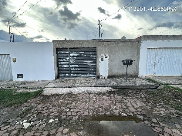 Vende-se em Timon-MA  Casa, 59.36 de área total, 59.36 de área privativa, 128.00 de área do terreno,  3_qto(s), varanda, WC, 1_sala(s), cozinha.
