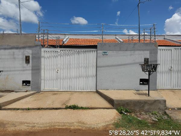 Vende-se em Timon-MA  Casa, 66.35 de área total, 66.35 de área privativa, 171.30 de área do terreno,  3_qto(s), a.serv, WC, 1_sala(s), cozinha, Terraco.