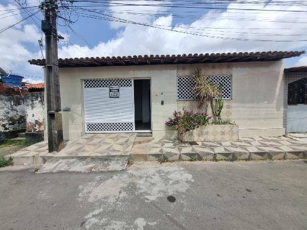 Vende-se em Buriticupu-MA  Casa, 79.95 de área privativa, 153.87 de área do terreno,  2_qto(s), WC, 1_sala(s), cozinha, 1_vaga(s) de garagem.