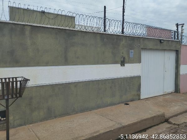 Vende-se em Timon-MA  Casa, 69.00 de área total, 69.00 de área privativa, 144.00 de área do terreno,  3_qto(s), a.serv, WC, 1_sala(s), cozinha.