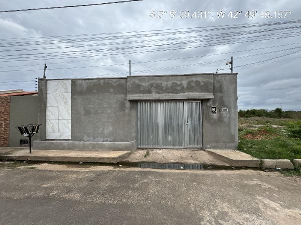 Vende-se em Timon-MA  Casa, 69.90 de área total, 69.90 de área privativa, 257.10 de área do terreno,  3_qto(s), a.serv, WC, 2_sala(s), cozinha, Terraco, 1_vaga(s) de garagem.