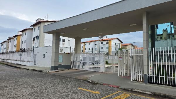 Vende-se em Sao Luis-MA  apto, 82.29 de área total, 54.78 de área privativa,  2_qto(s), varanda, a.serv, WC, 1_sala(s), cozinha.