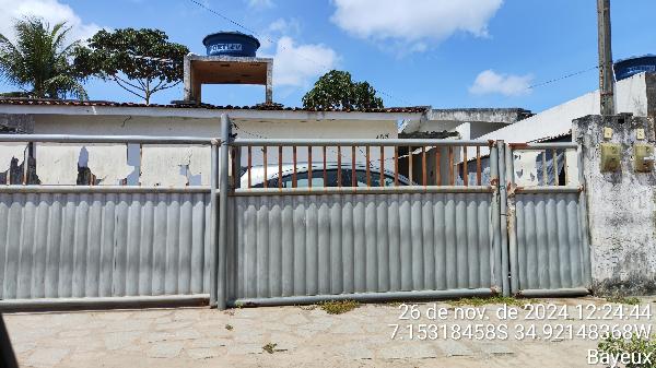 Vende-se em Bayeux-PB  Casa, 45.72 de área total, 45.72 de área privativa, 75.52 de área do terreno,  2_qto(s), a.serv, WC, 1_sala(s), cozinha, Terraco, 1_vaga(s) de garagem.