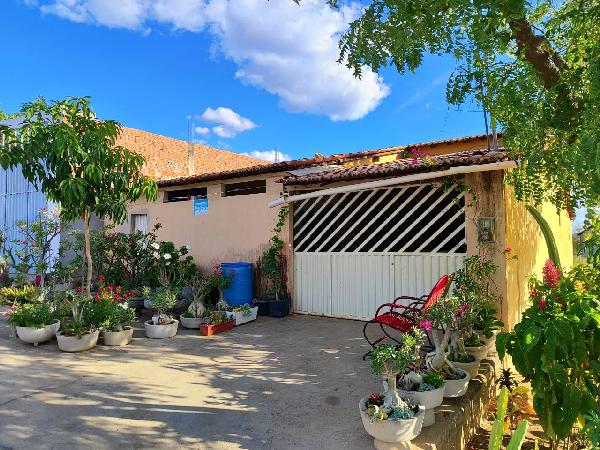 Vende-se em Bom Sucesso-PB  Casa, 90.12 de área privativa, 171.00 de área do terreno,  2_qto(s), a.serv, WC, 1_sala(s), cozinha, 1_vaga(s) de garagem.