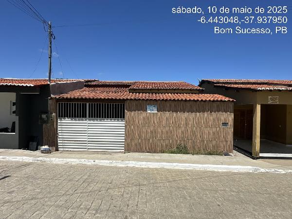 Vende-se em Bom Sucesso-PB  Casa, 78.60 de área total, 78.60 de área privativa, 144.00 de área do terreno,  2_qto(s), WC, 1_sala(s), cozinha, Terraco.