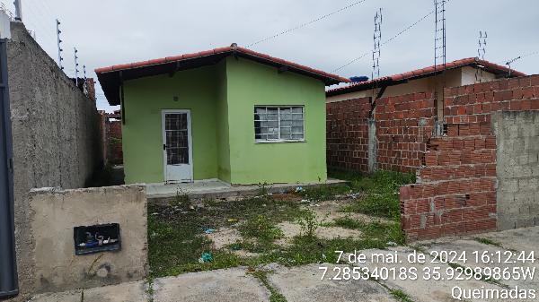 Vende-se em Campina Grande-PB  Casa, 50.00 de área privativa, 148.20 de área do terreno,  2_qto(s), a.serv, WC, 1_sala(s), cozinha, 1_vaga(s) de garagem.