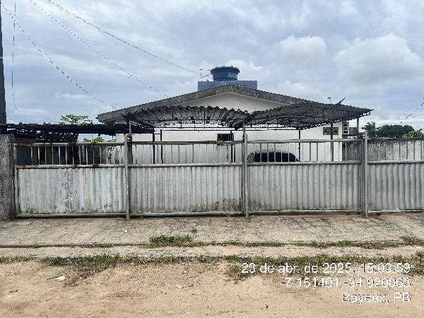 Vende-se em Bayeux-PB  Casa, 46.58 de área total, 46.58 de área privativa, 186.30 de área do terreno,  2_qto(s), a.serv, WC, 1_sala(s), cozinha, Terraco, 1_vaga(s) de garagem.