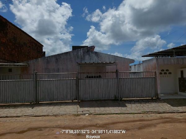 Vende-se em Bayeux-PB  Casa, 52.66 de área privativa, 120.00 de área do terreno,  2_qto(s), a.serv, WC, 1_sala(s), cozinha, Terraco, 1_vaga(s) de garagem.