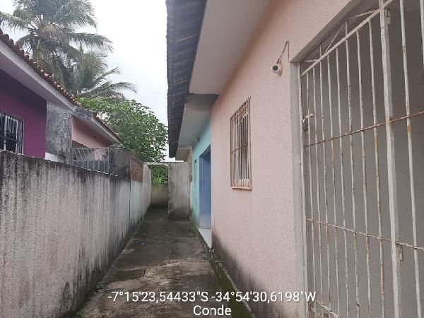 Vende-se em Conde-PB  Casa, 81.94 de área total, 58.19 de área privativa, 120.00 de área do terreno,  2_qto(s), a.serv, WC, 1_sala(s), cozinha, Terraco, 1_vaga(s) de garagem.