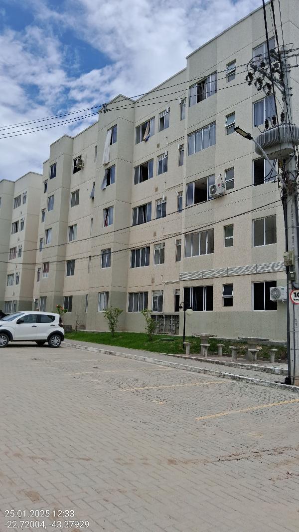 Vende-se em Belford Roxo-RJ  apto, 41.18 de área total, 41.18 de área privativa,  2_qto(s), WC, 1_sala(s), cozinha, 1_vaga(s) de garagem.
