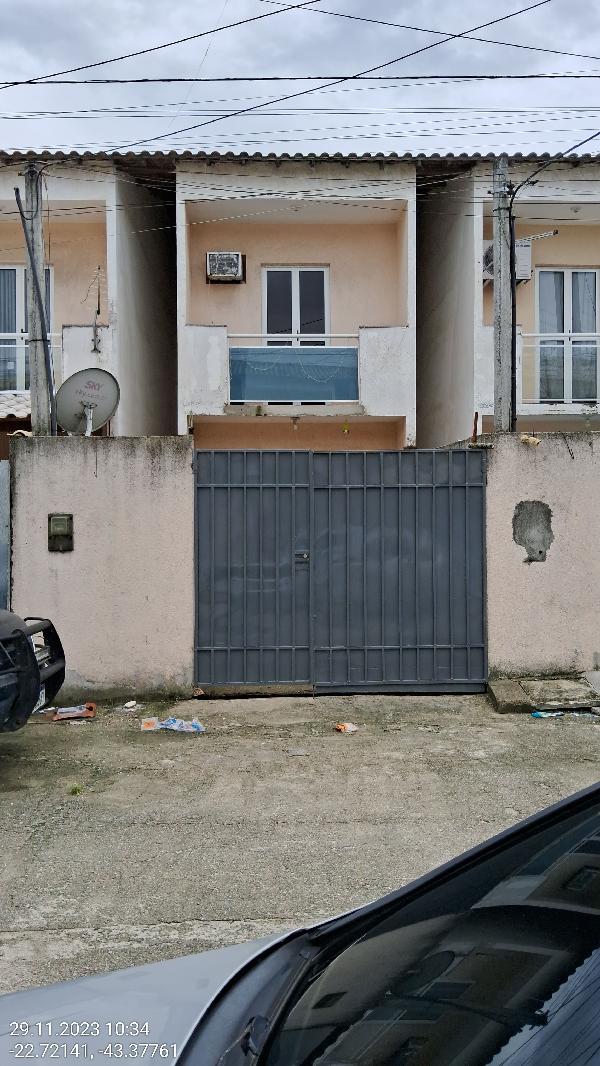 Vende-se em Belford Roxo-RJ  Casa, 36.10 de área privativa, 38.27 de área do terreno.