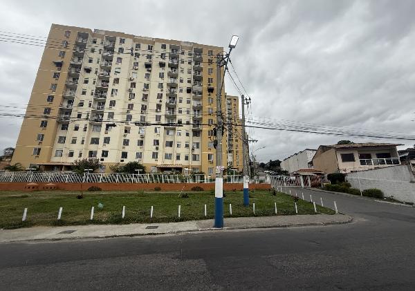 Vende-se em Belford Roxo-RJ  apto, 53.77 de área total, 45.57 de área privativa,  2_qto(s), a.serv, WC, 1_sala(s), cozinha, 1_vaga(s) de garagem.
