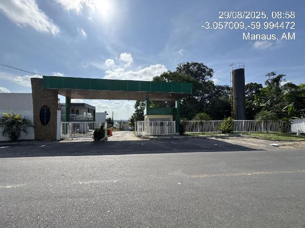 Vende-se em Manaus-AM  Terreno, 250.00 de área do terreno.