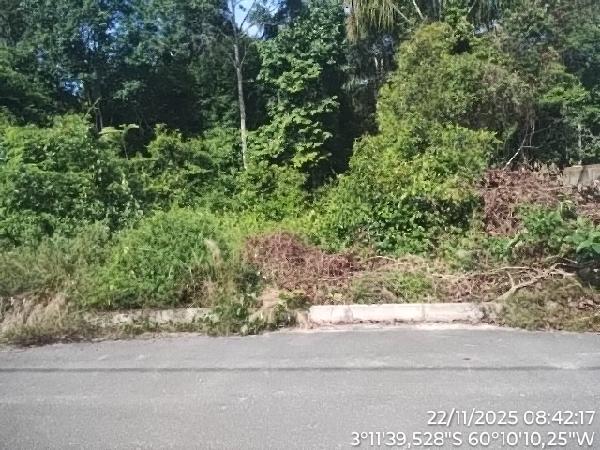 Vende-se em Iranduba-AM  Terreno, 200.00 de área do terreno.
