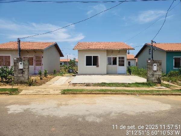 Vende-se em Iranduba-AM  Casa, 54.09 de área total, 54.09 de área privativa, 200.00 de área do terreno,  2_qto(s), a.serv, WC, 1_sala(s), cozinha, 1_vaga(s) de garagem.