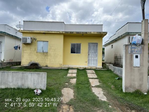 Vende-se em Rio Preto Da Eva-AM  Casa, 63.24 de área total, 63.24 de área privativa, 153.00 de área do terreno,  2_qto(s), varanda, a.serv, WC, 1_sala(s), cozinha.