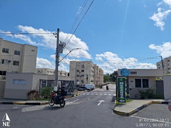 Vende-se em Manaus-AM  apto, 82.95 de área total, 41.36 de área privativa,  2_qto(s), WC, 2_sala(s), cozinha.