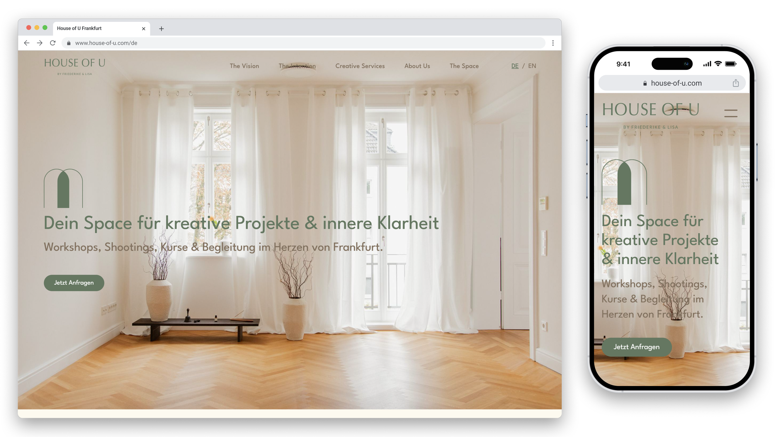 Modern House of U website featuring a bright, spacious room with parquet flooring and large windows promoting creative projects in Frankfurt.