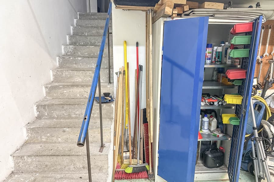 Posten Stielwerkzeug