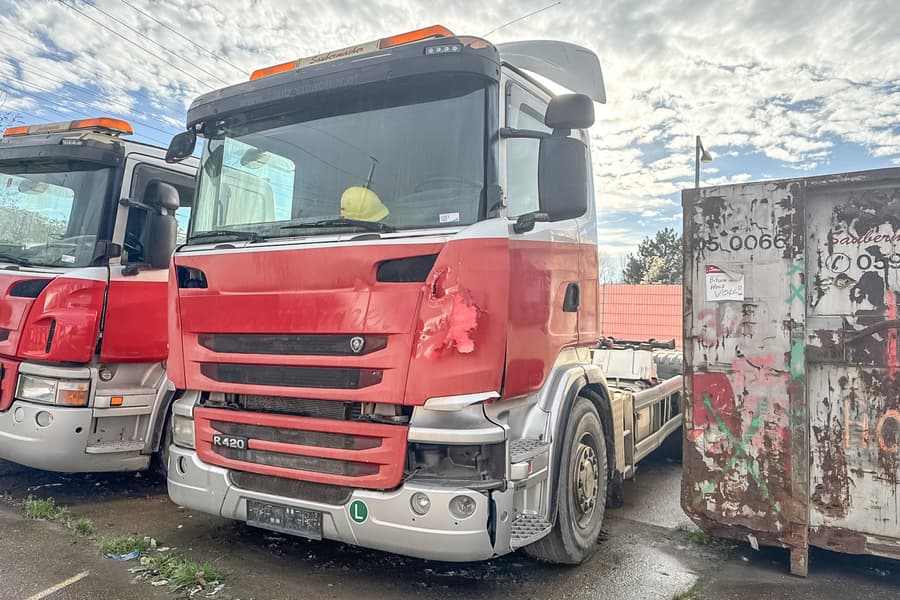 4 Abrollkipper Scania