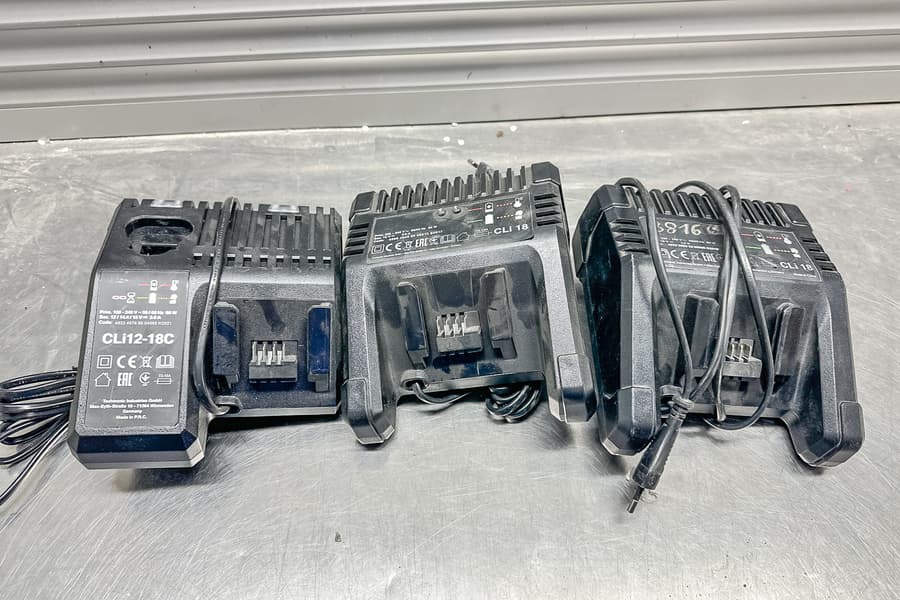 3 Ladegeräte Tectronic