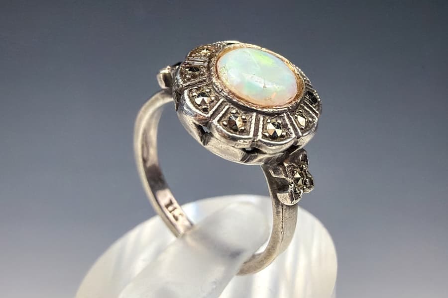 Silberring mit Markasiten und Opal