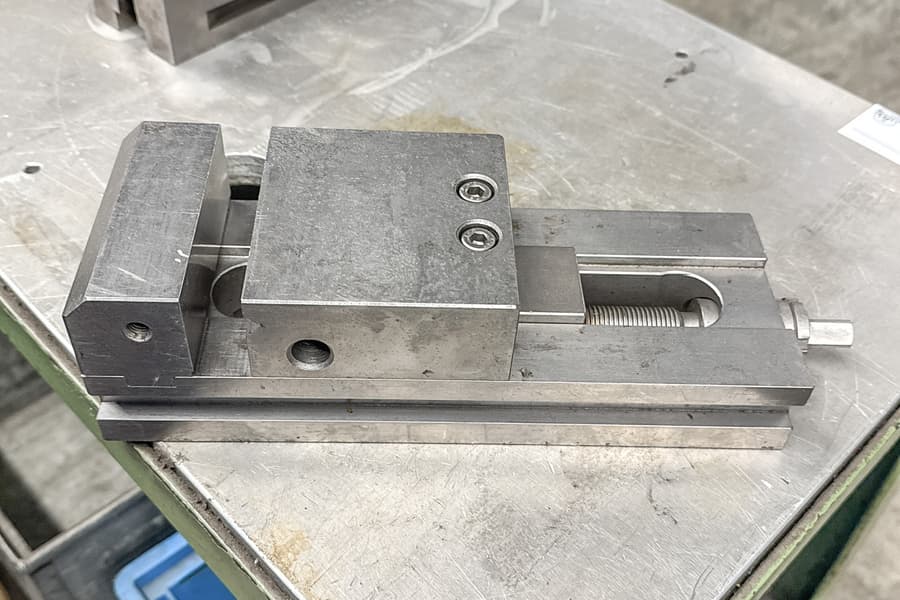 Präzisionsschraubstock